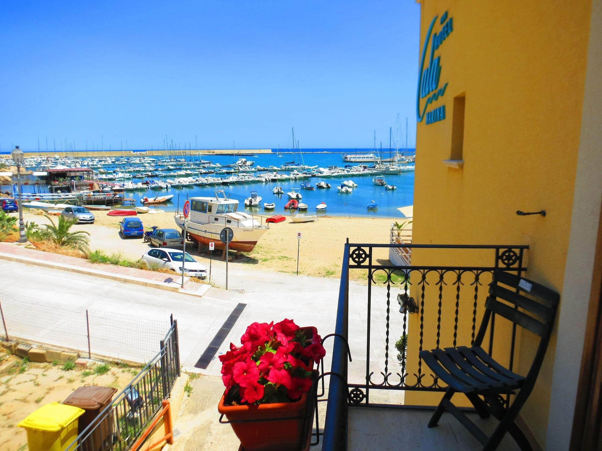 Cala Marina Hotel